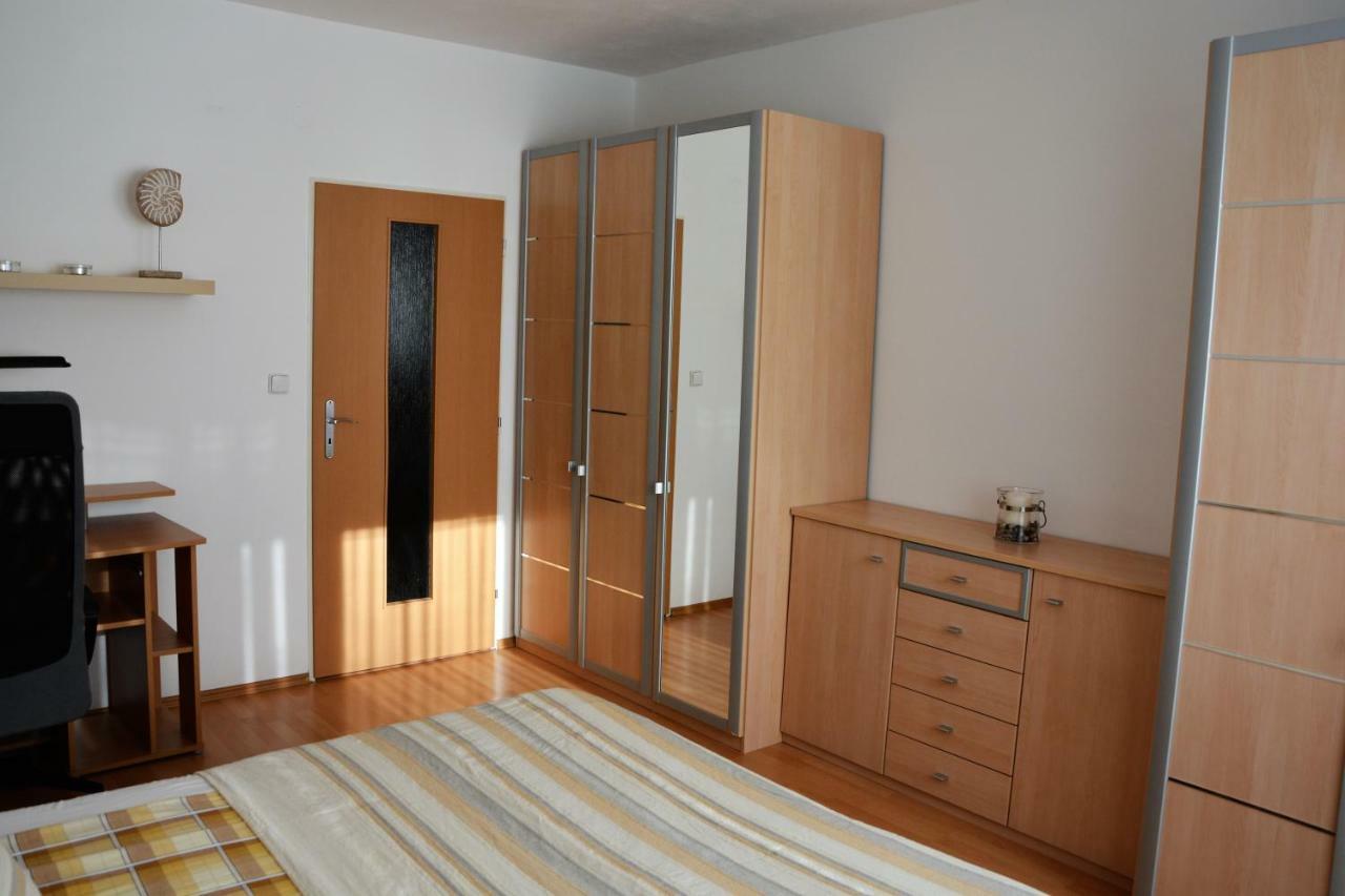 Apartman Zderadova برنو المظهر الخارجي الصورة